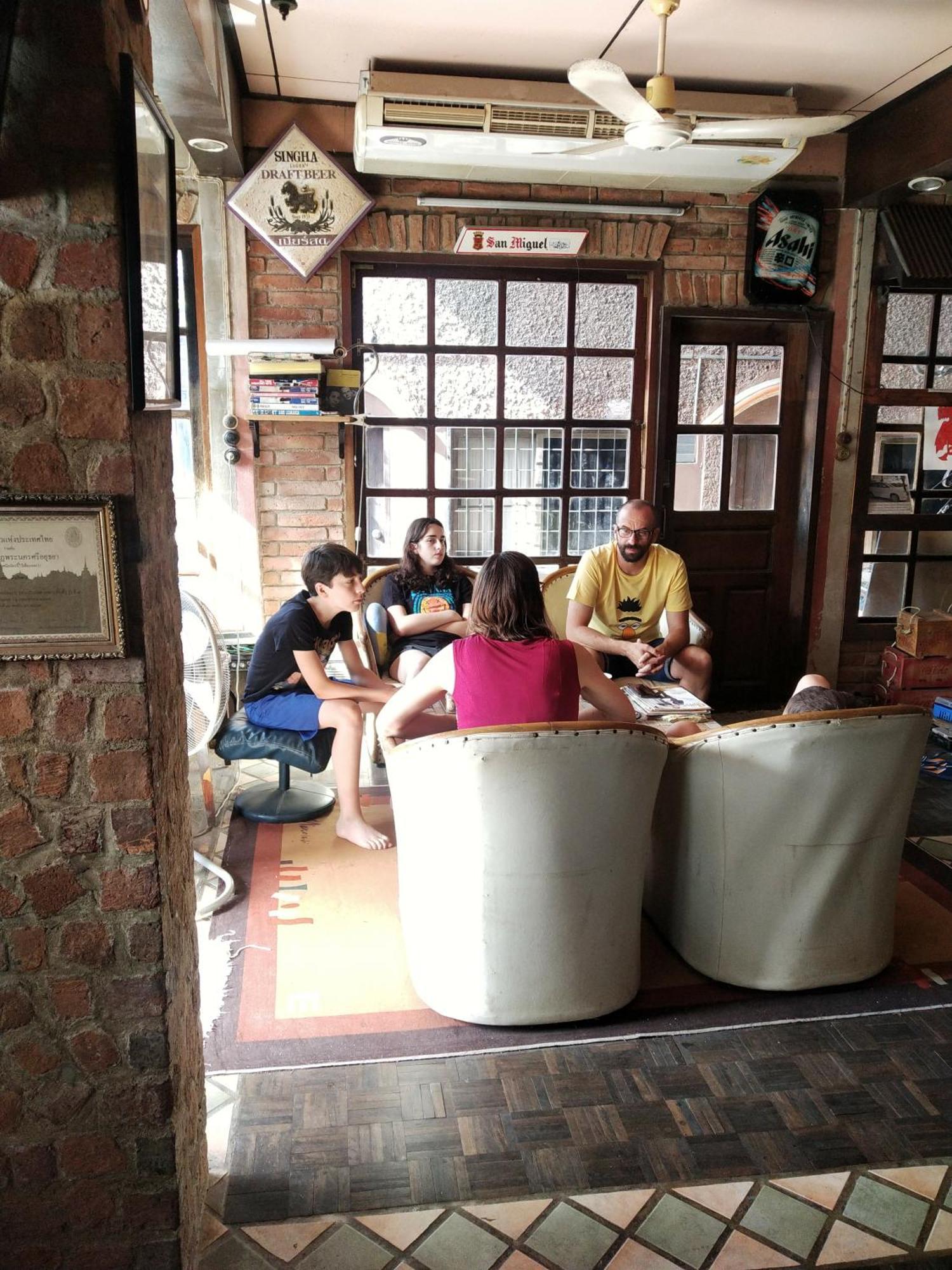 Brickhouse Ayutthaya Guesthouse Est 1986 Exteriör bild