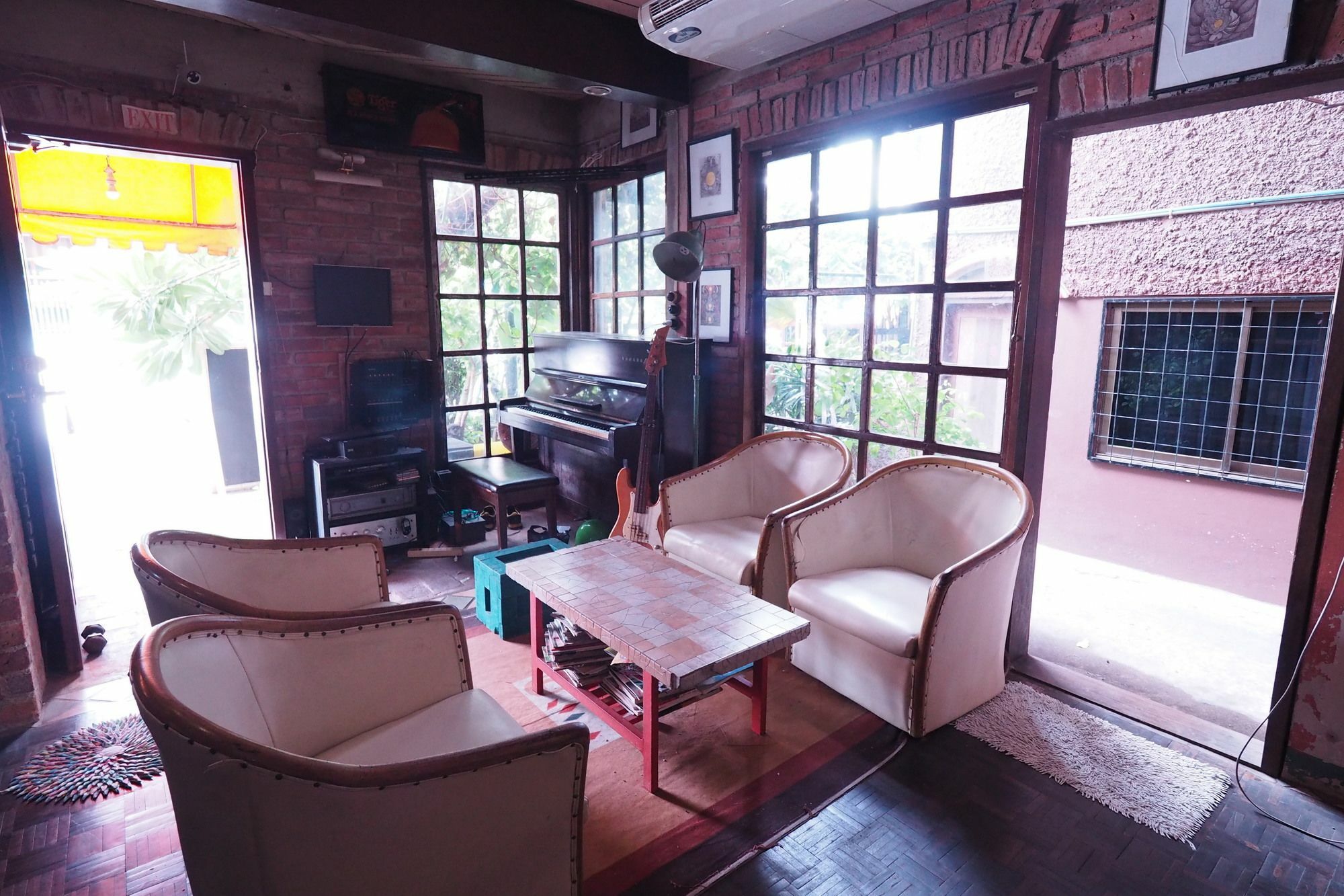 Brickhouse Ayutthaya Guesthouse Est 1986 Exteriör bild
